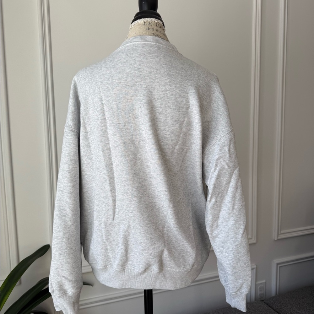 Hollister Cozy Light Gray Sweatshirt - Picture 3 of 7